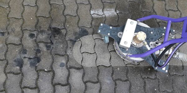 Öl- und Fettflecken